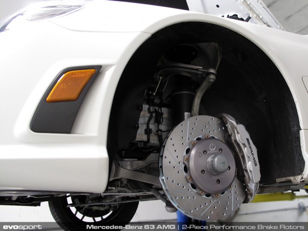 Evosport-MBZ-63AMG-Front-2PC-Rotors-001
